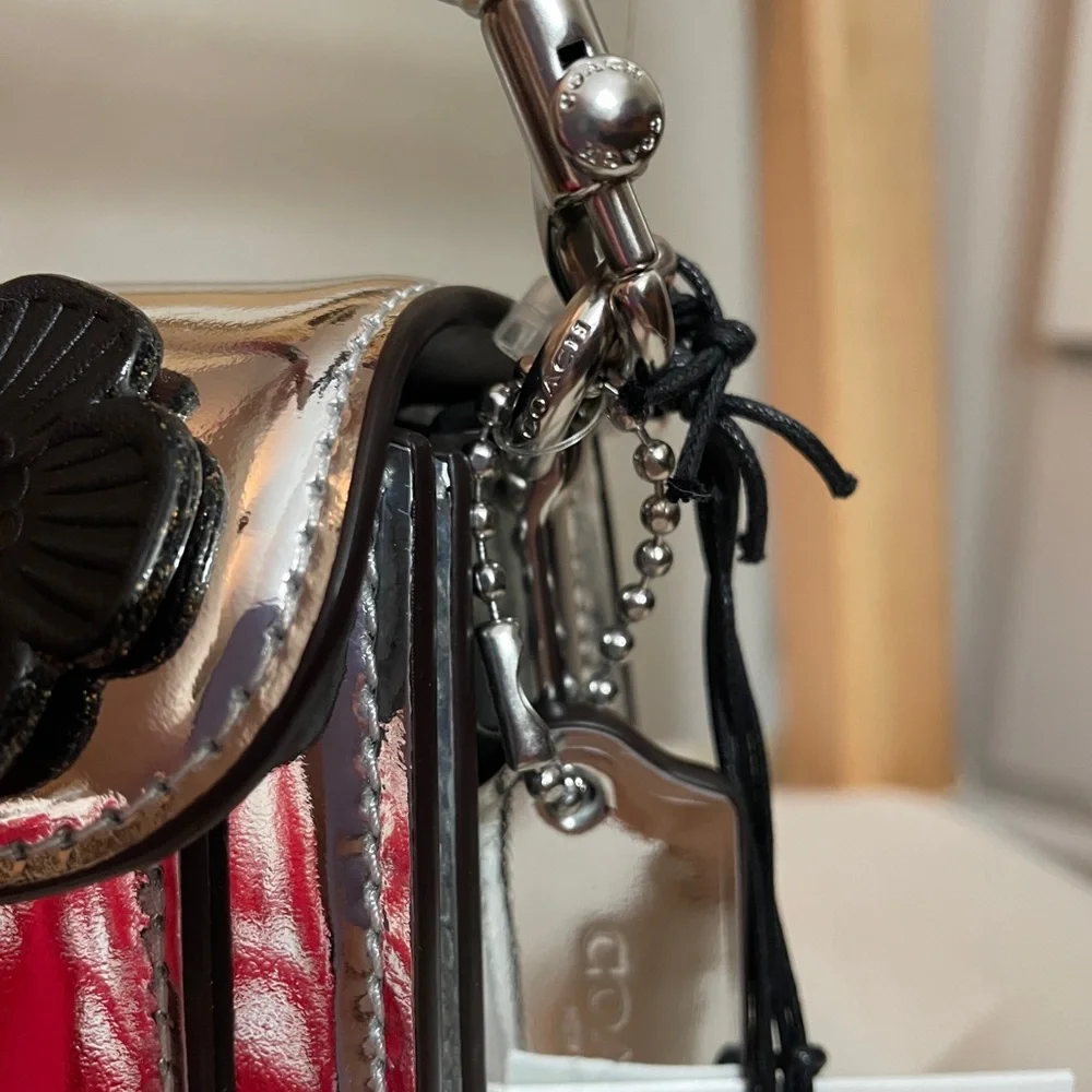 Coach Tabby 20 in Mirror Silver with Five Black Tea Roses NWT - Picture 7 of 17